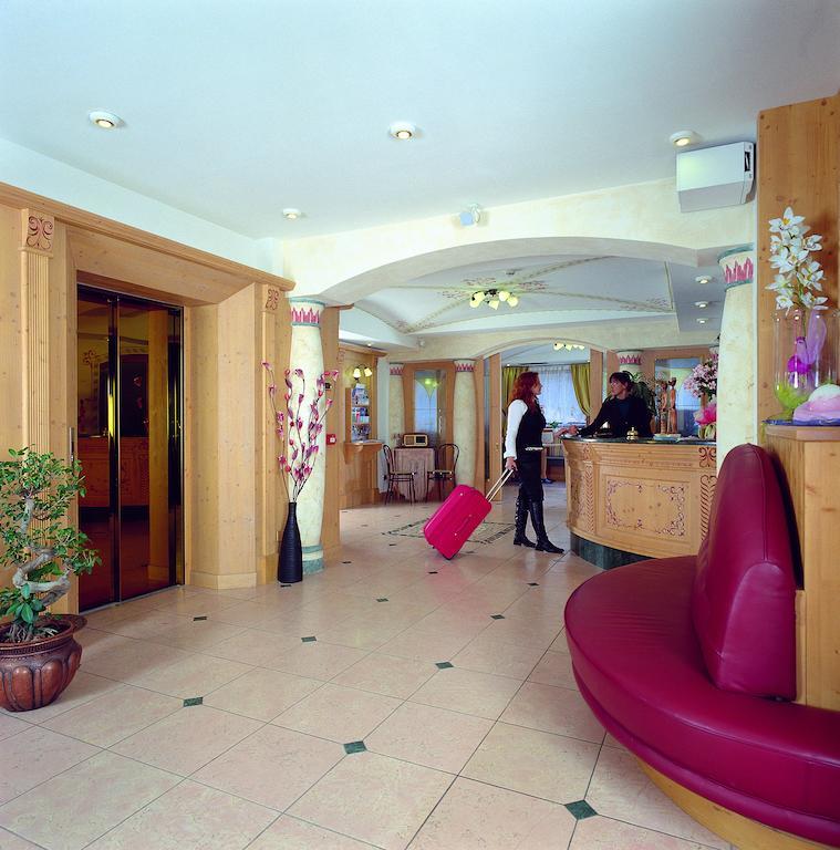 Hotel Alba Wellness & Spa Канацеї Екстер'єр фото